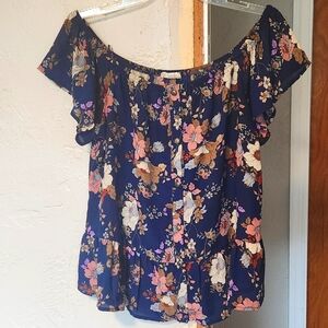 Sienna Sky women's scoop neck blouse size L